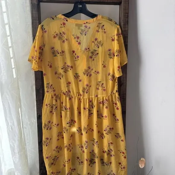 Torrid Lightweight High Low top - Picture 2 of 5